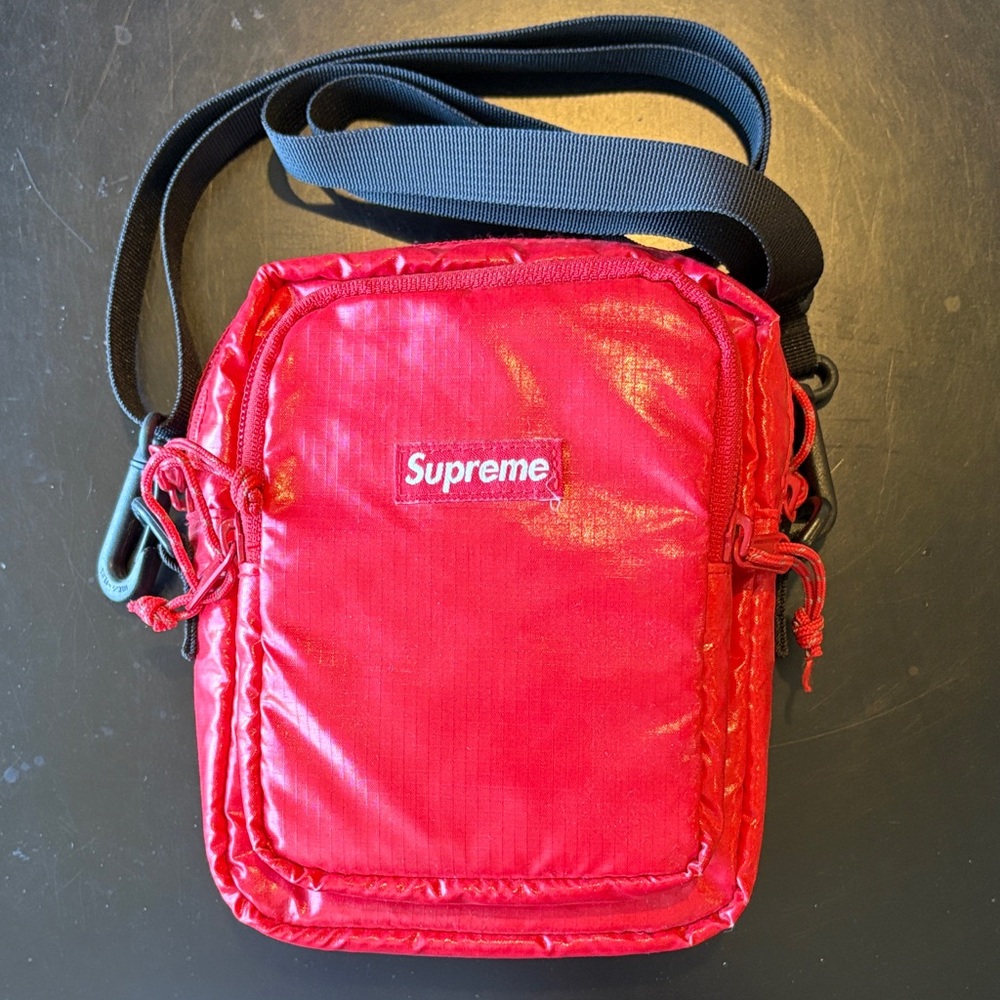 Supreme SS17 Messenger Bag -Authentic- Excellent condition